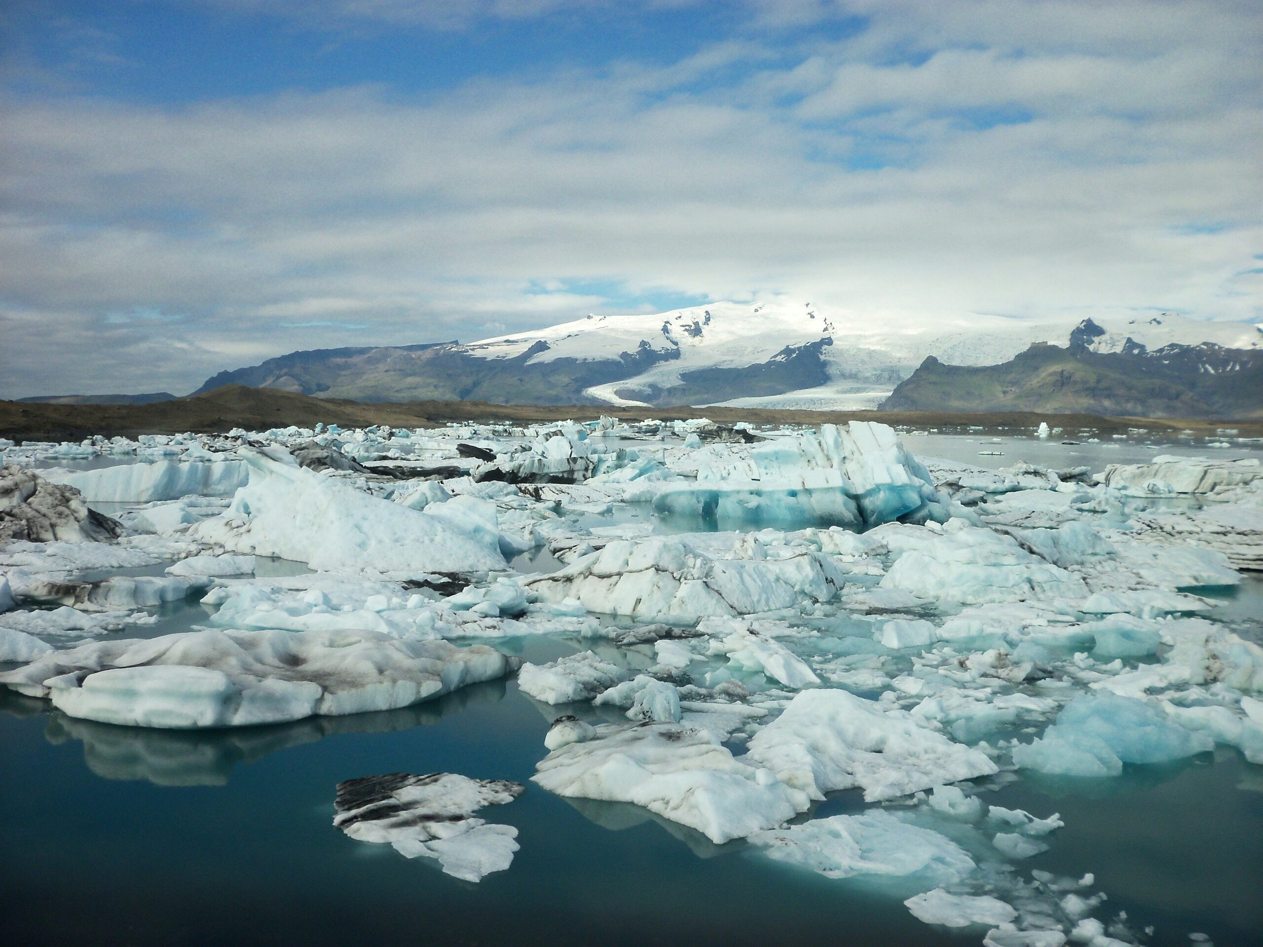 Are There Any Fatalities On Mount Shasta Caused By Falling Through Thin Ice?