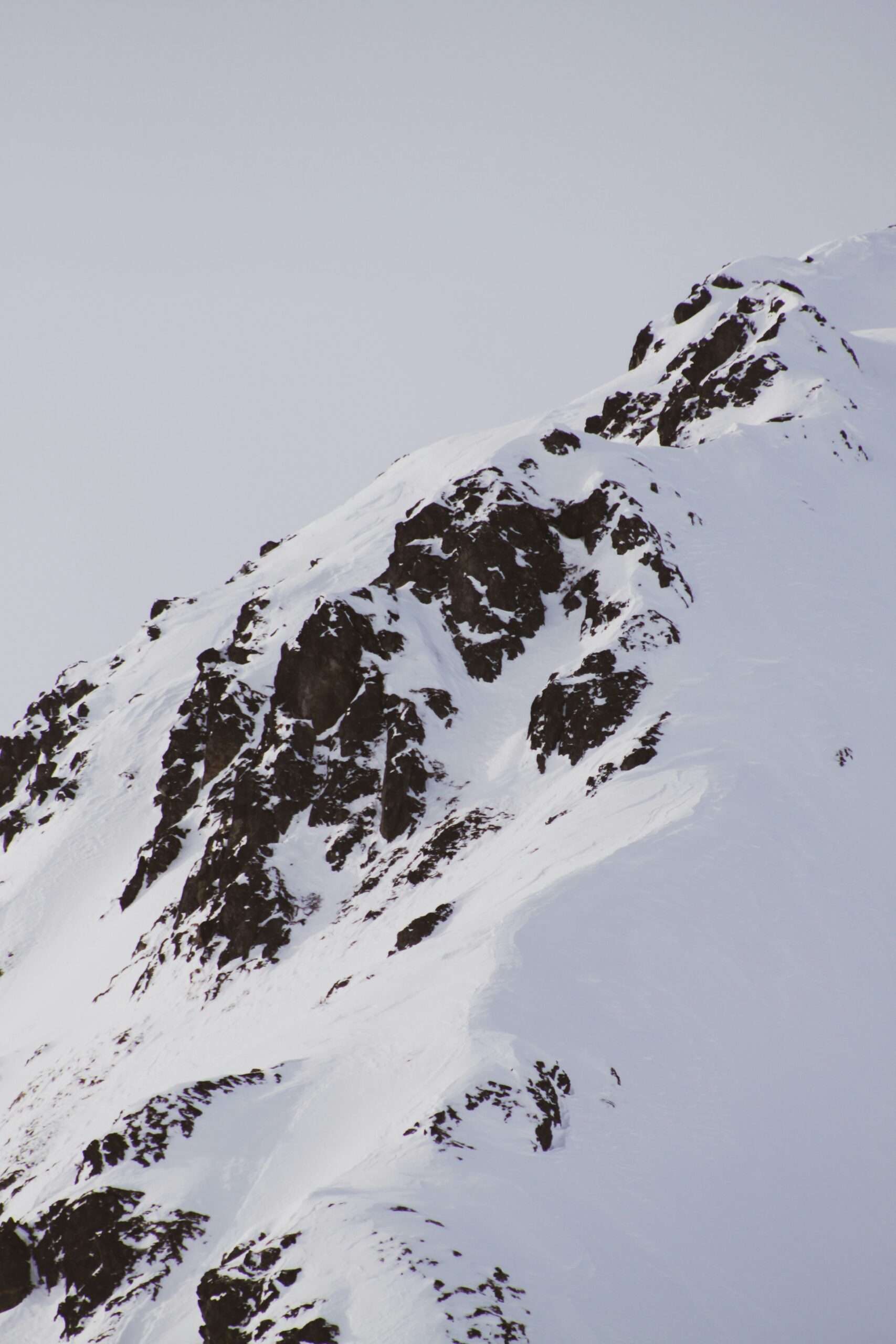 Does Mount Shasta Have Any Sections Prone To Avalanches?