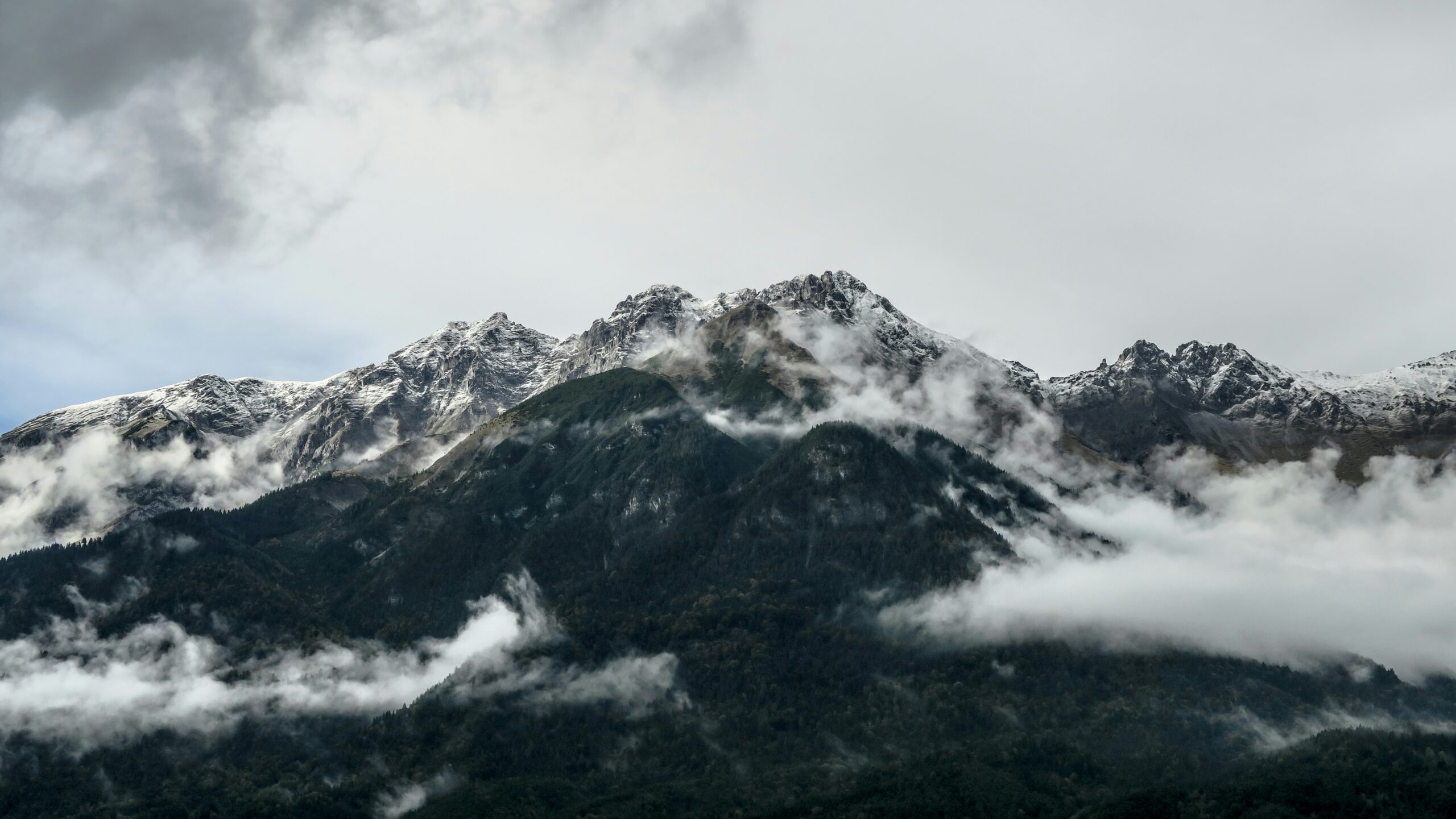 Does The Elevation Of Mount Shasta City Play A Role In Its Tourism Industry?