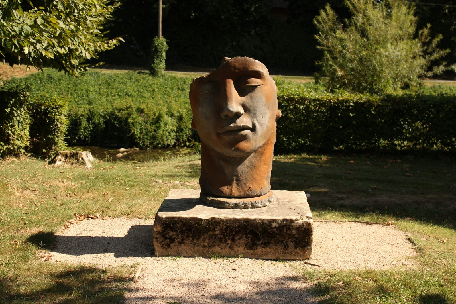 Siskiyou Arts Museum and the Small Triumph of Pretending I Know About Modern Sculpture Siskiyou Arts Museum and the Small Triumph of Pretending I Know About Modern Sculpture