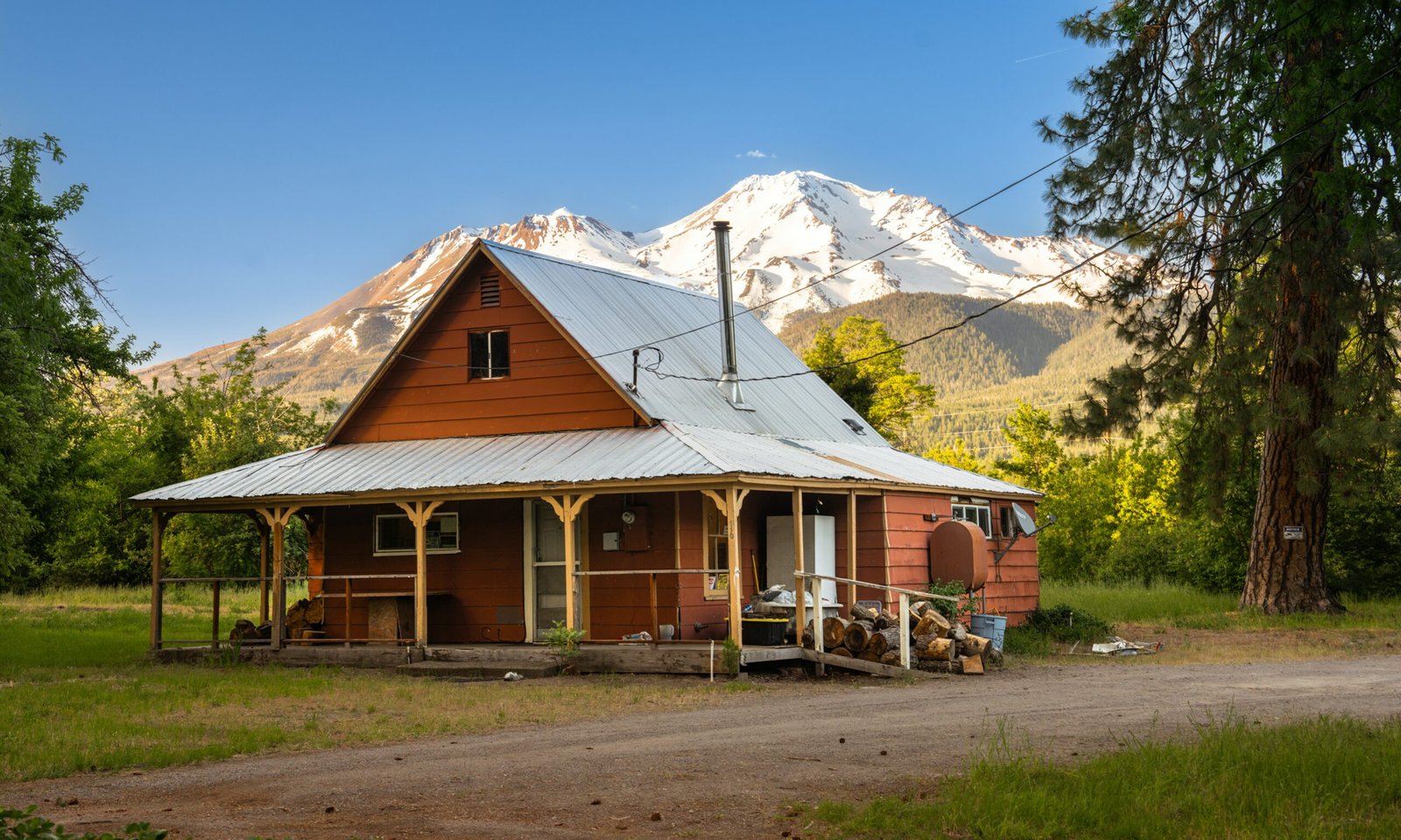 Deli Delicious Confessions from the Foot of Mount Shasta Deli Delicious Confessions from the Foot of Mount Shasta